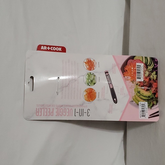 ART & COOK 3-In-1 Veggie Peeler - Picture 2 of 3